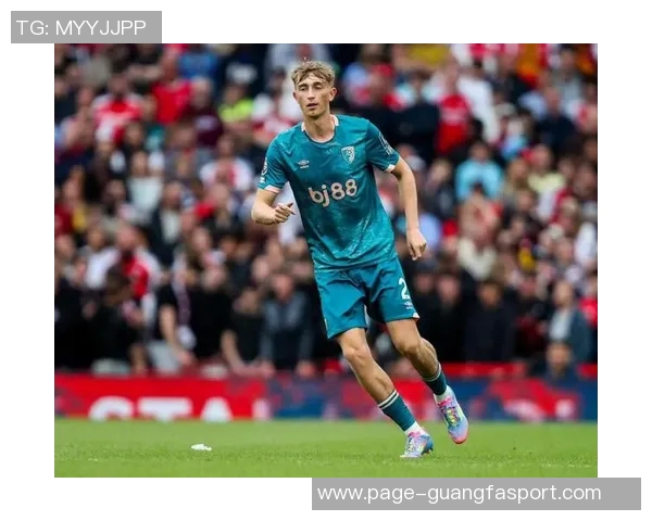 皇马全员集结阿诺德卡瓦哈尔赫伊森塞巴略斯齐聚训练场